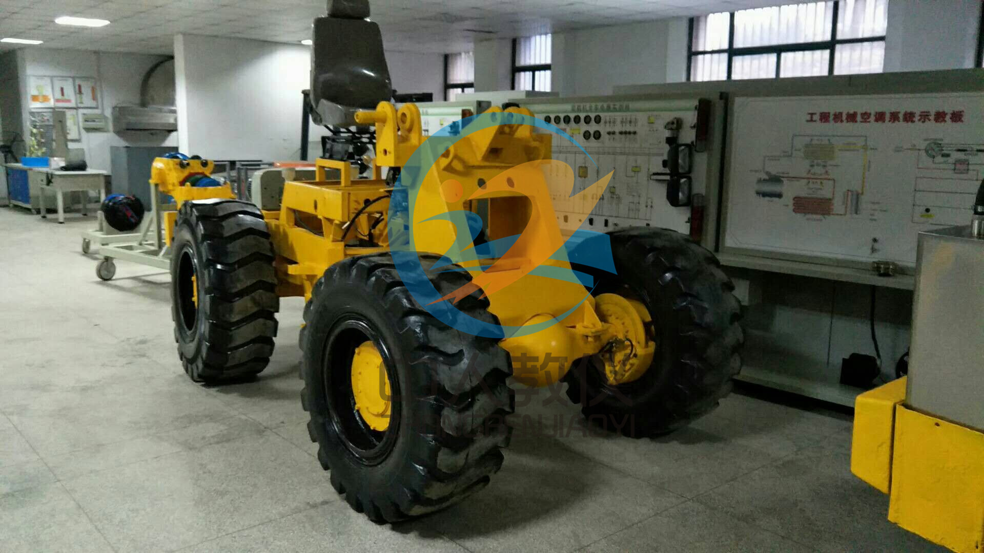 裝載機盤式制動系統臺架